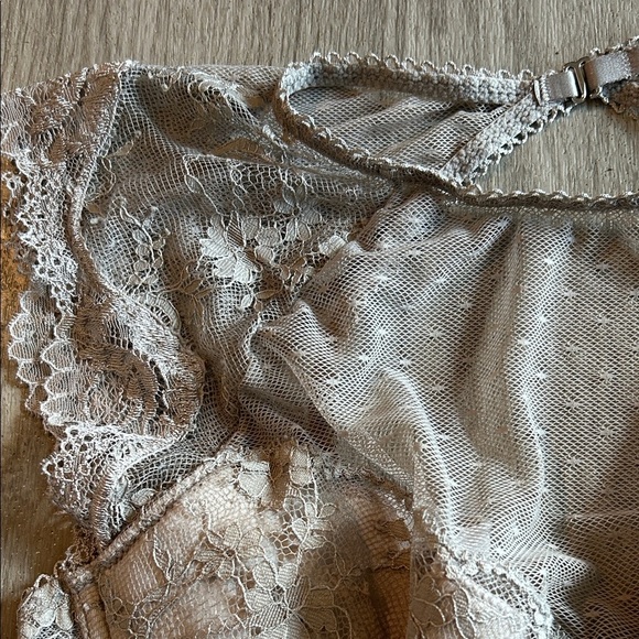 Victoria's Secret Lace Bralette in Cream - Picture 2 of 8